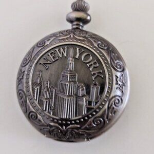 Beautiful Vintage Collection New York Skyline Quartz Pocket Watch New Battery